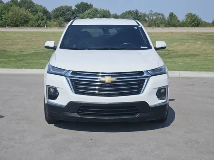 2023 Chevrolet Traverse Cloth 1LT photo 1
