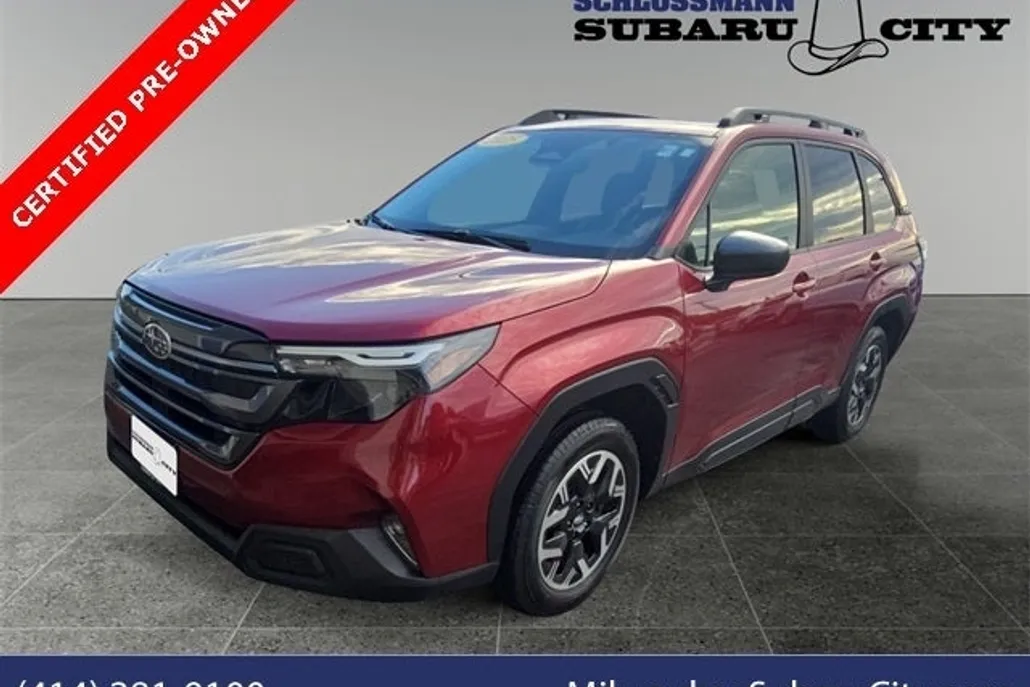 2025 Subaru Forester Premium photo 1