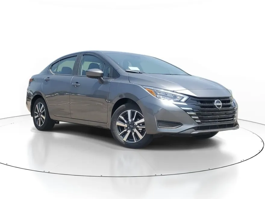 2025 Nissan Versa SV photo 1