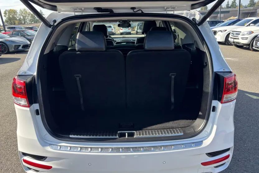 2019 Hyundai Elantra SE photo 1