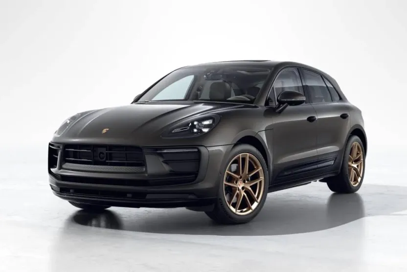 2026 Porsche Macan T photo 1