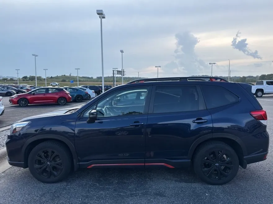 2020 Subaru Forester Sport photo 1