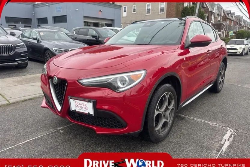 2022 Alfa Romeo Stelvio Ti photo 1