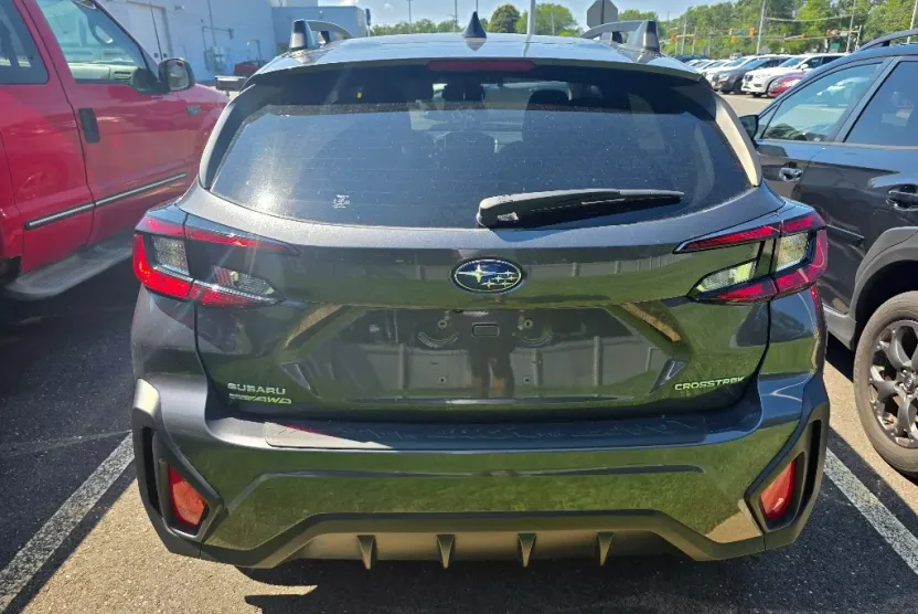 2024 Subaru Crosstrek Premium photo 1