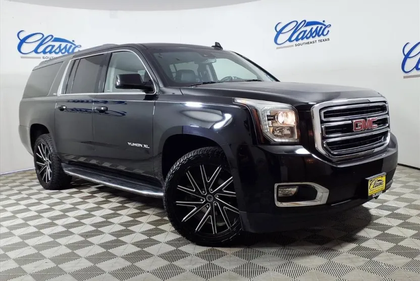2017 Gmc Yukon XL SLT photo 1