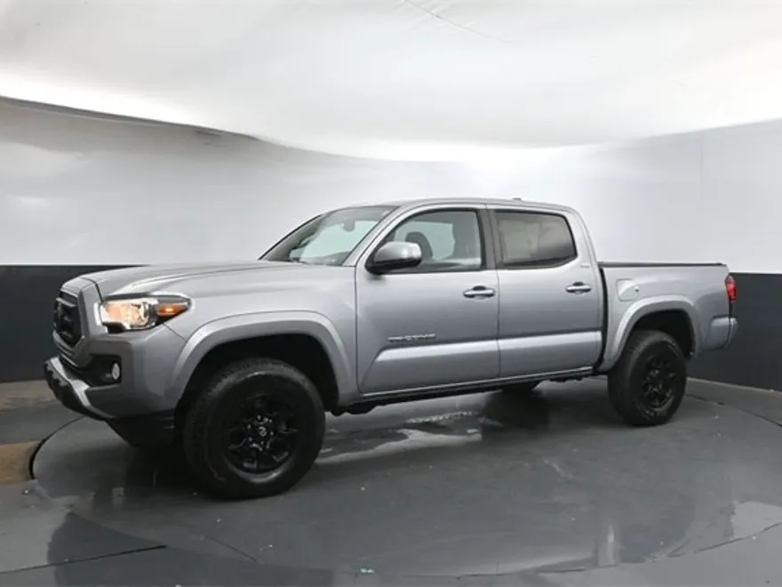 2020 Toyota Tacoma SR5 photo 1