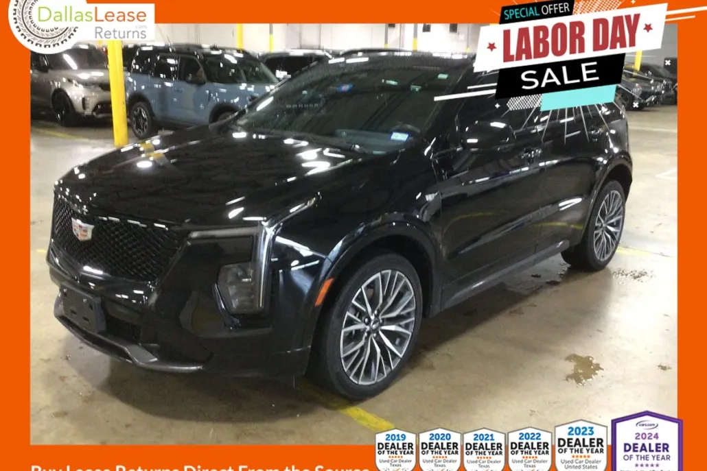 2024 Cadillac XT4 Sport photo 1