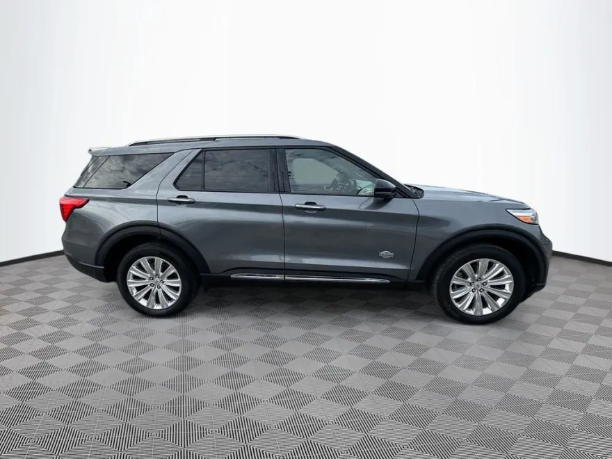 2022 Ford Explorer King Ranch photo 1