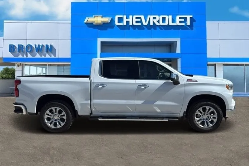2026 Chevrolet Silverado 1500 LTZ photo 1