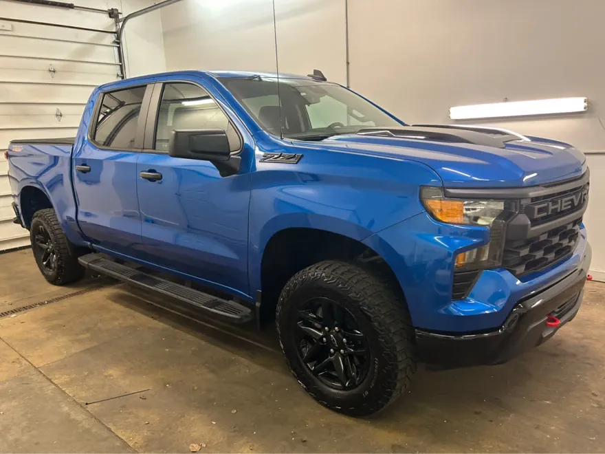 2024 Chevrolet Silverado 1500 Custom Trail Boss photo 1