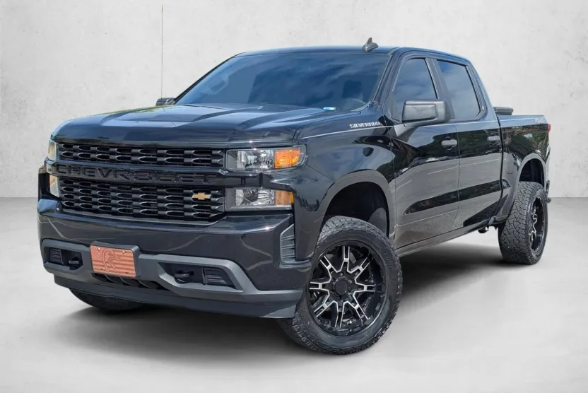 2021 Chevrolet Silverado 1500 Custom photo 1