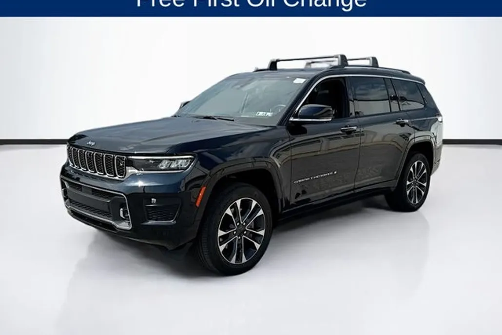2022 Jeep Grand Cherokee Overland photo 1