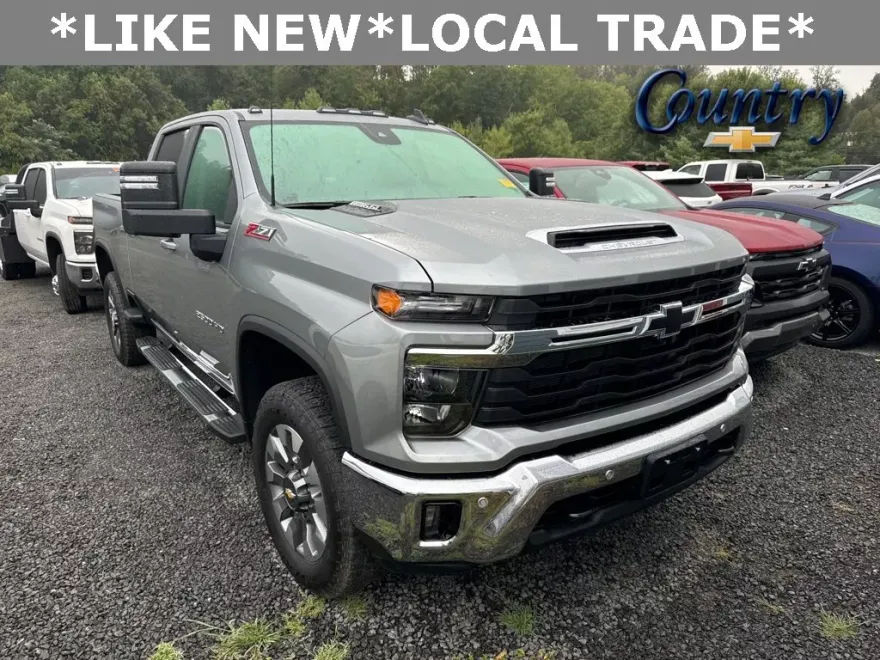 2025 Chevrolet Silverado 2500HD LT photo 1