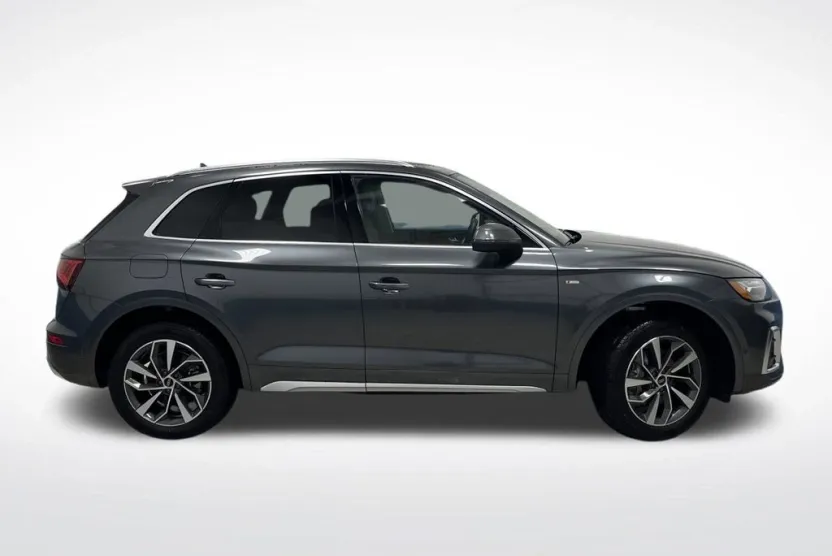 2023 Audi Q5 45 S line Premium photo 1