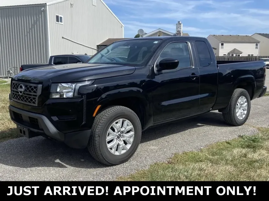 2022 Nissan Frontier SV photo 1