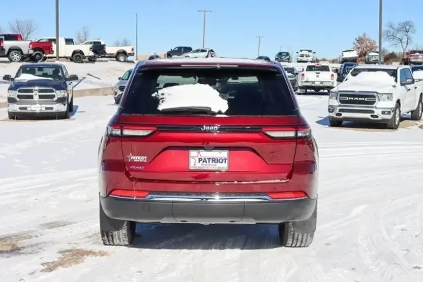 2024 Jeep Grand Cherokee 4xe photo 1