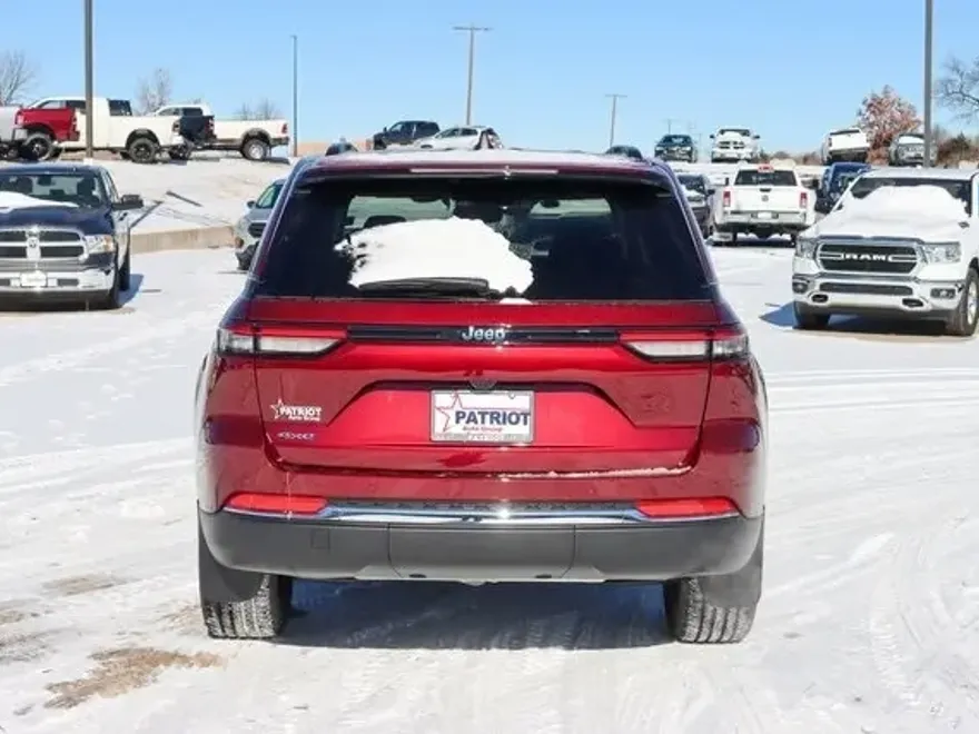 2024 Jeep Grand Cherokee 4xe photo 1