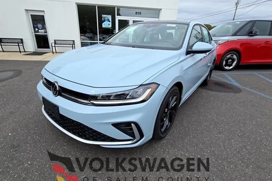 2025 Volkswagen Jetta 1.5T SE photo 1