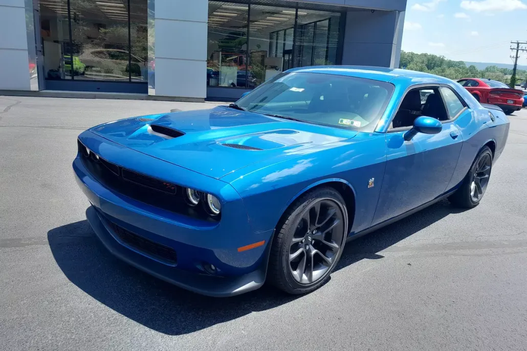 2022 Dodge Challenger R/T Scat Pack photo 1