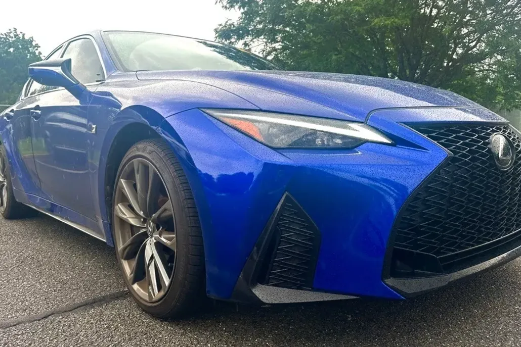 2023 Lexus IS 350 F SPORT photo 1