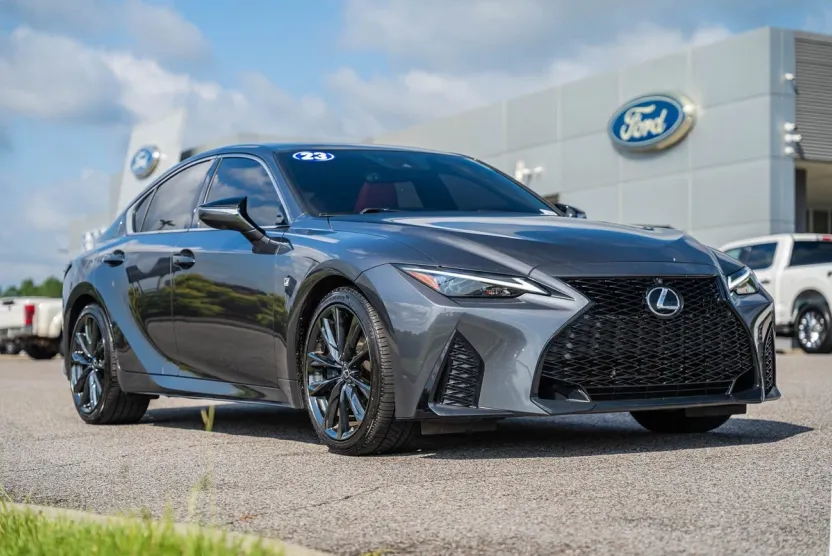 2023 Lexus IS 350 F SPORT photo 1