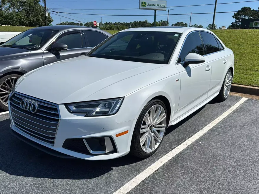 2019 Audi A4 Quattro Premium Plus photo 1