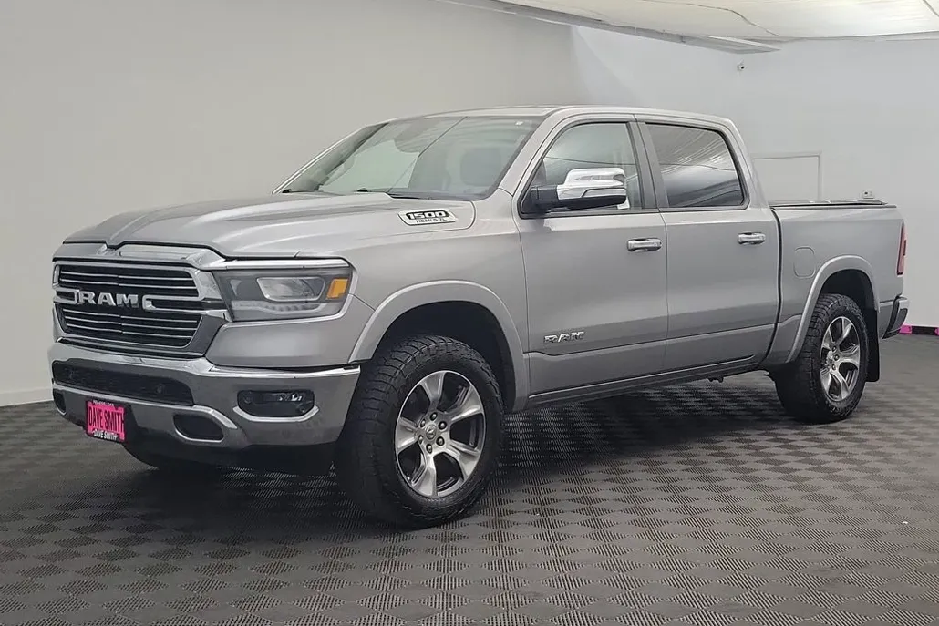 2019 Ram 1500 Laramie photo 1