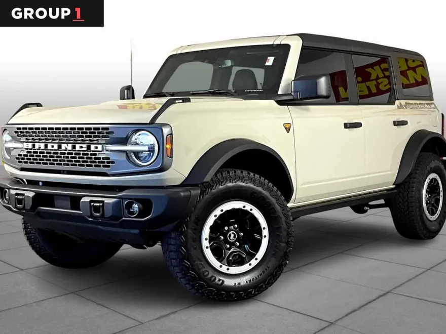 2025 Ford Bronco Badlands photo 1