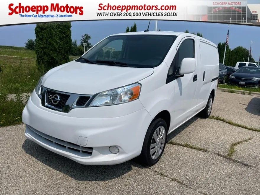2020 Nissan NV200 SV photo 1