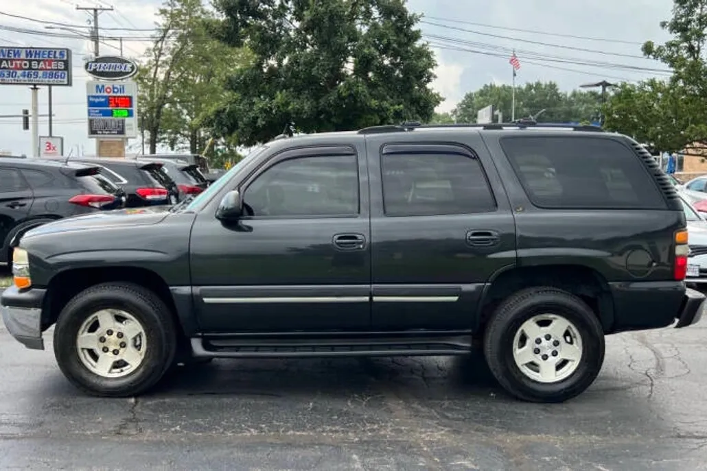 2004 Chevrolet Tahoe LT photo 1