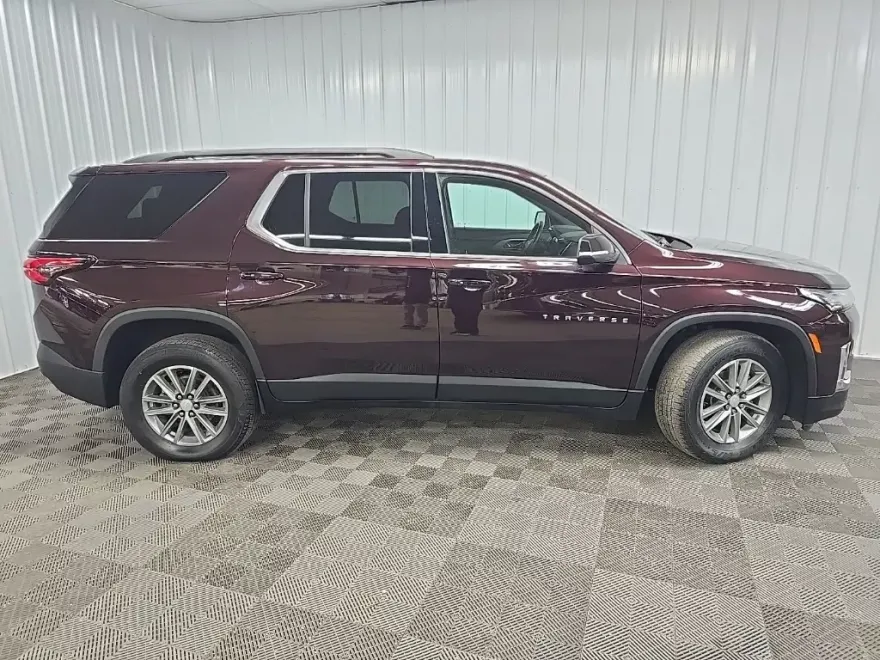 2023 Chevrolet Traverse Cloth photo 1