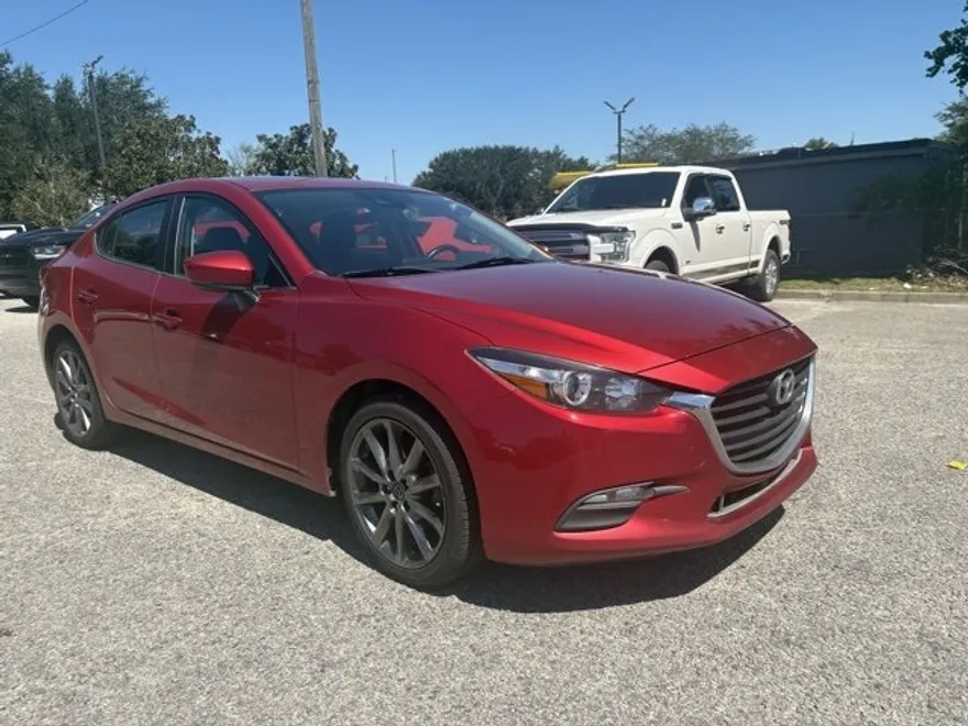 2018 Mazda Mazda3 Touring photo 1