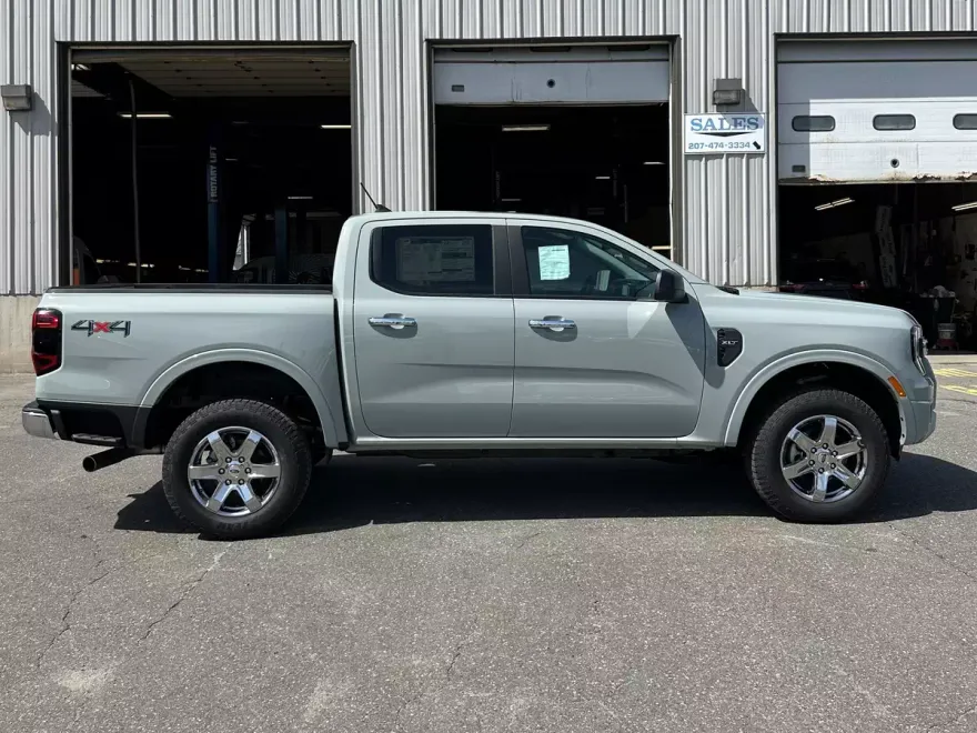2024 Ford Ranger XLT photo 1