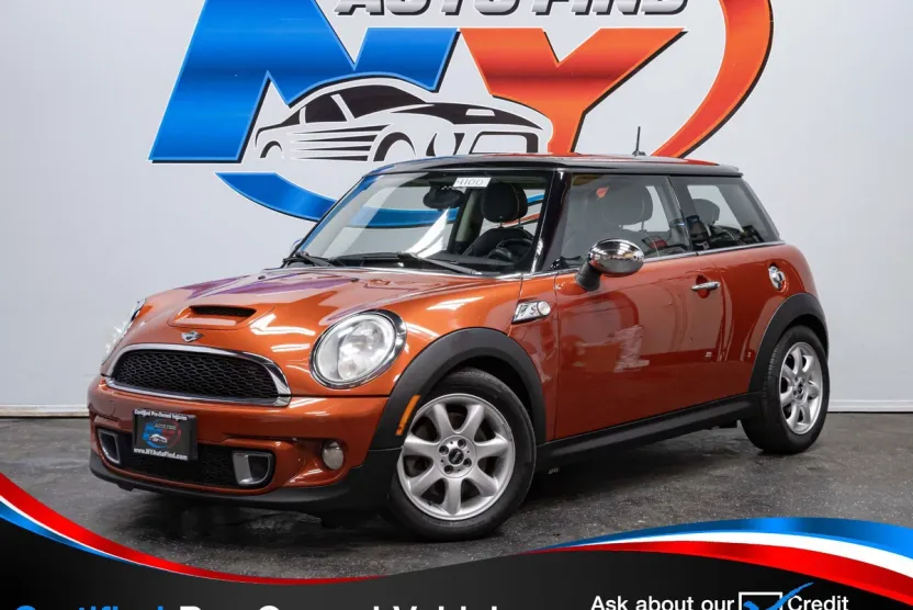2012 Mini Cooper Hardtop 2 Door Coupe photo 1