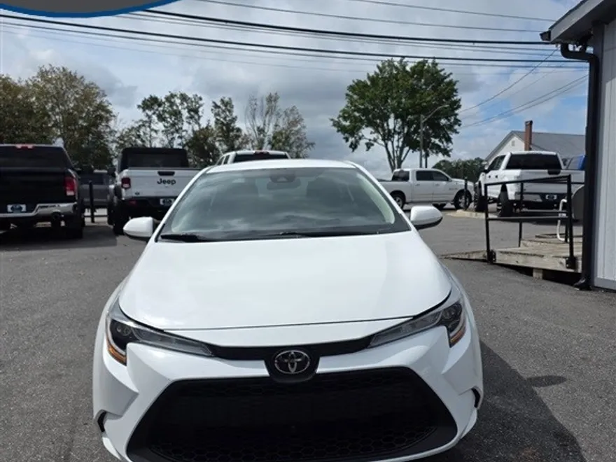 2020 Toyota Corolla L photo 1
