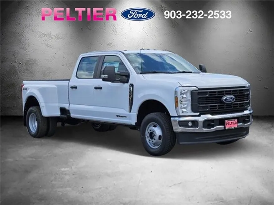2025 Ford F-350 XL photo 1