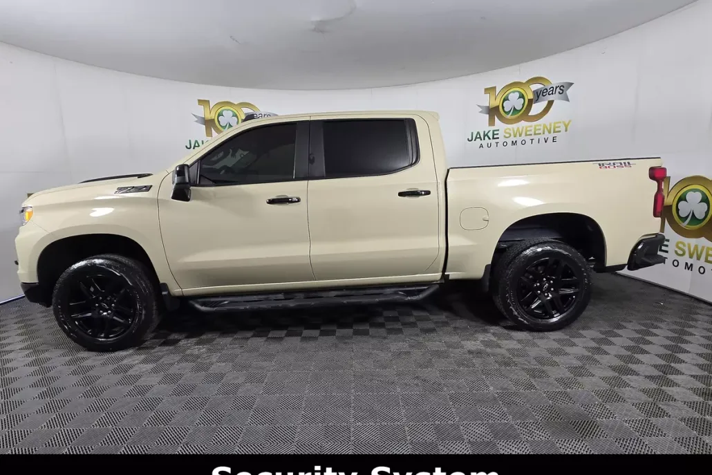 2022 Chevrolet Silverado 1500 LT Trail Boss photo 1