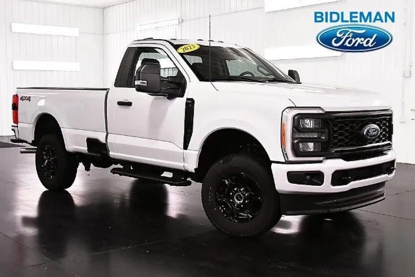 2023 Ford F-350 XL photo 1