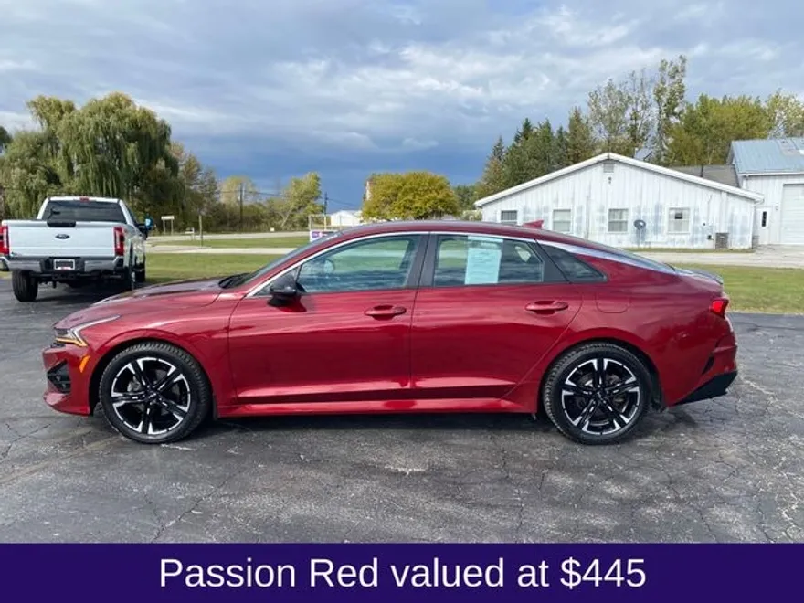 2022 Kia K5 GT-Line photo 1