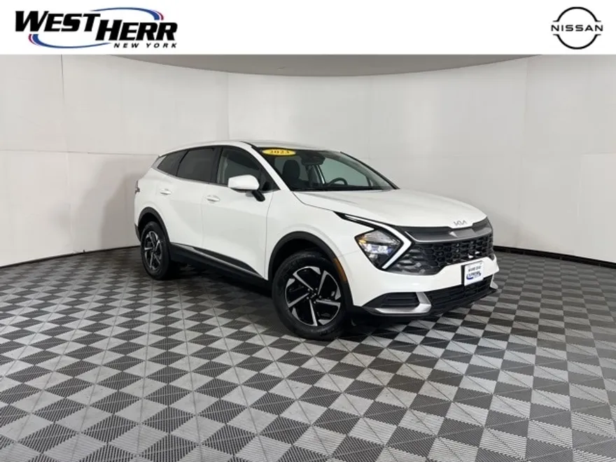 2023 Kia Sportage Hybrid LX photo 1