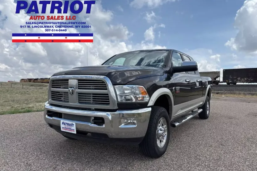 2010 Dodge Ram SLT photo 1