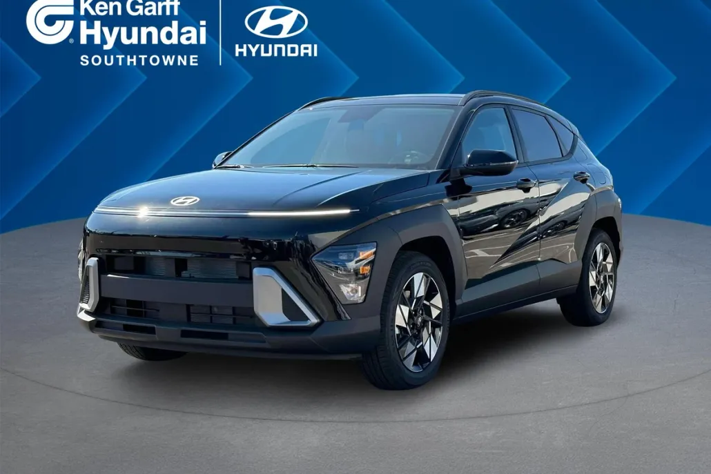 2025 Hyundai Kona SEL photo 1