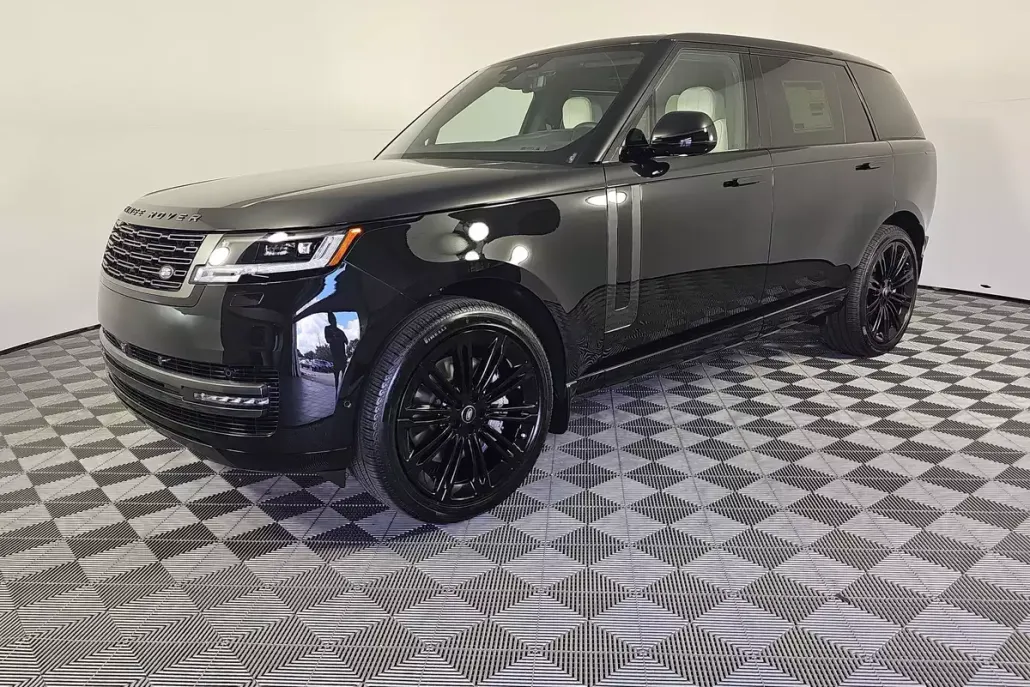 2025 Land Rover Range Rover SE photo 1