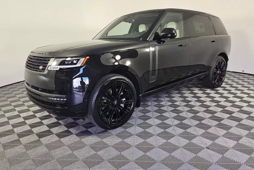 2025 Land Rover Range Rover SE photo 1
