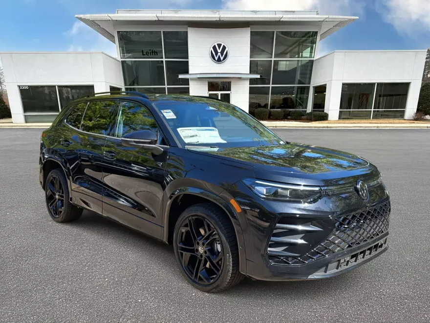2025 Volkswagen Tiguan SE R-Line Black photo 1