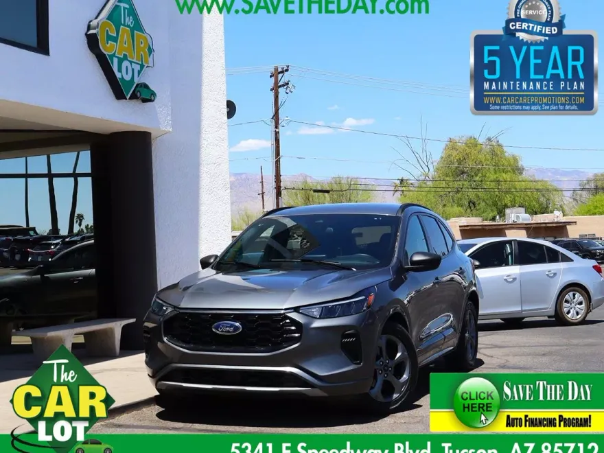 2023 Ford Escape ST-Line photo 1