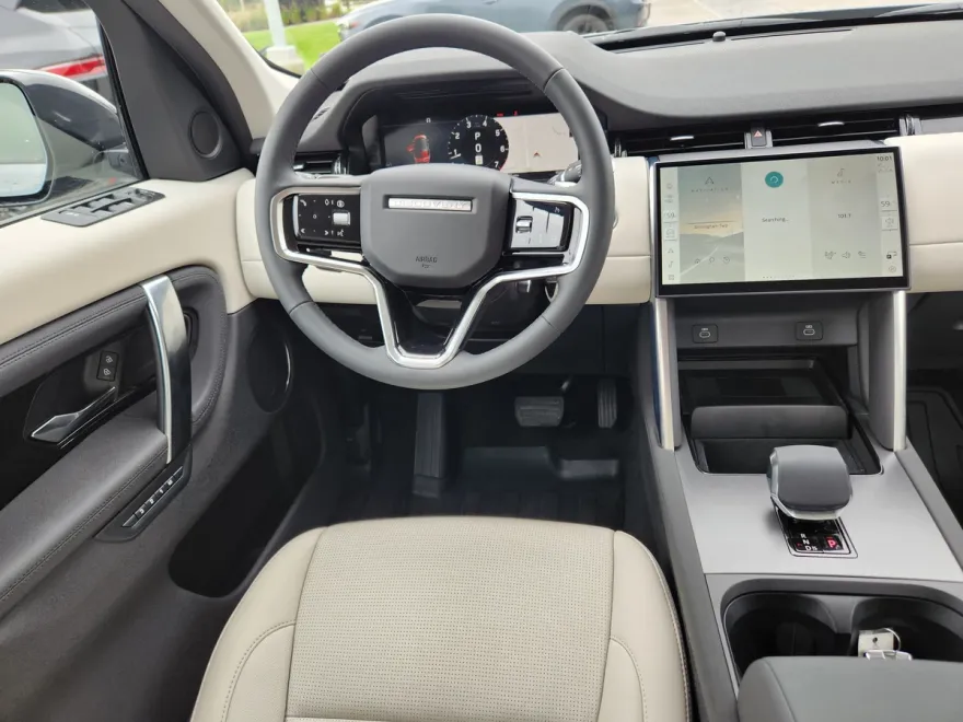 2025 Land Rover Discovery Sport S photo 1