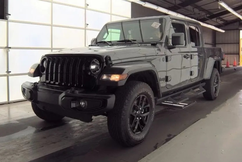 2022 Jeep Gladiator Altitude photo 1