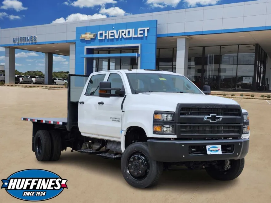 2024 Chevrolet Silverado 5500HD Work Truck photo 1