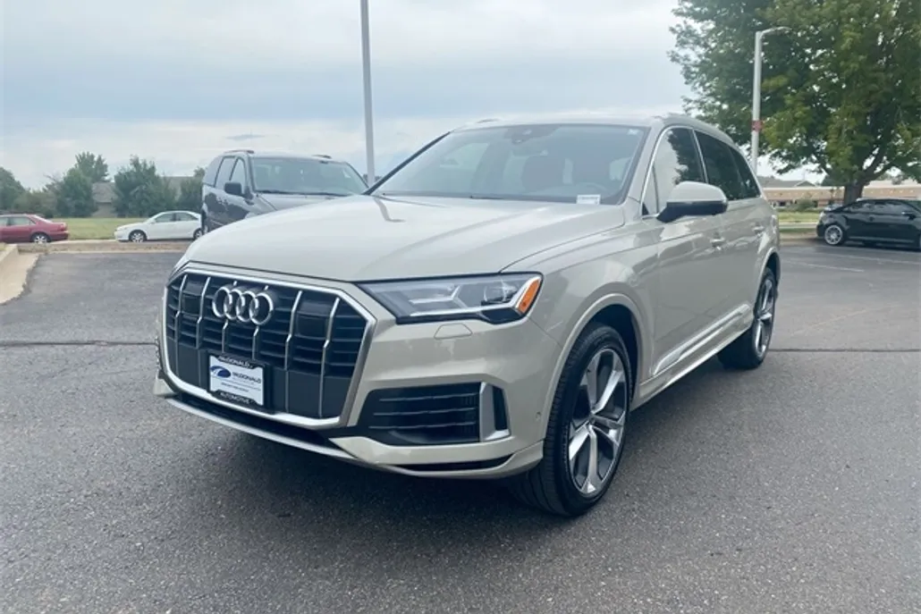 2021 Audi Q7 55 Premium Plus photo 1